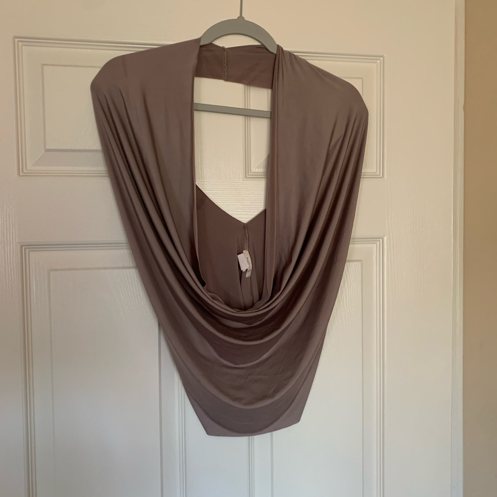 Stretch low cut Halter top